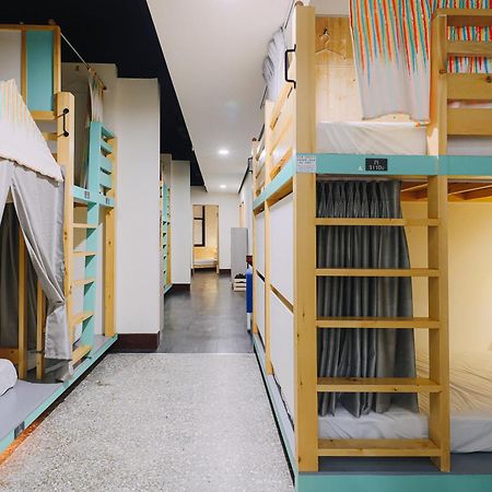 阿信輕旅 Appartement Tainan Buitenkant foto
