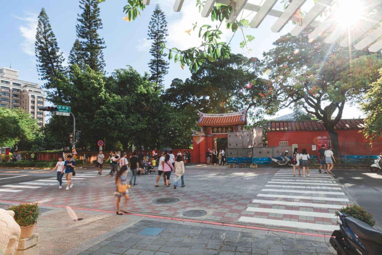 阿信輕旅 Appartement Tainan Buitenkant foto