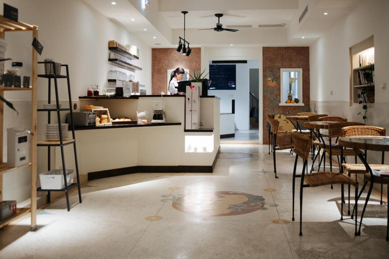 阿信輕旅 Appartement Tainan Buitenkant foto