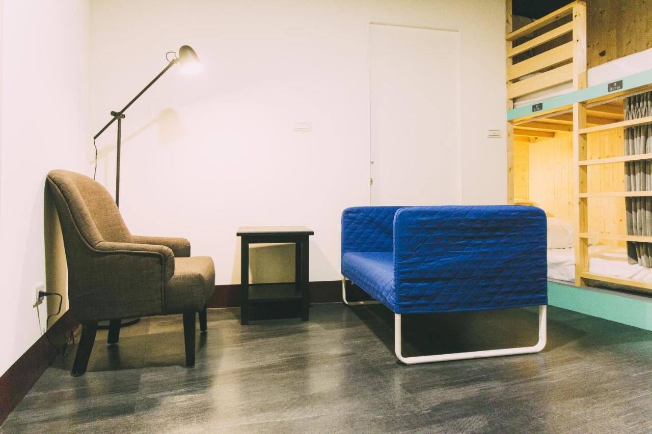 阿信輕旅 Appartement Tainan Buitenkant foto