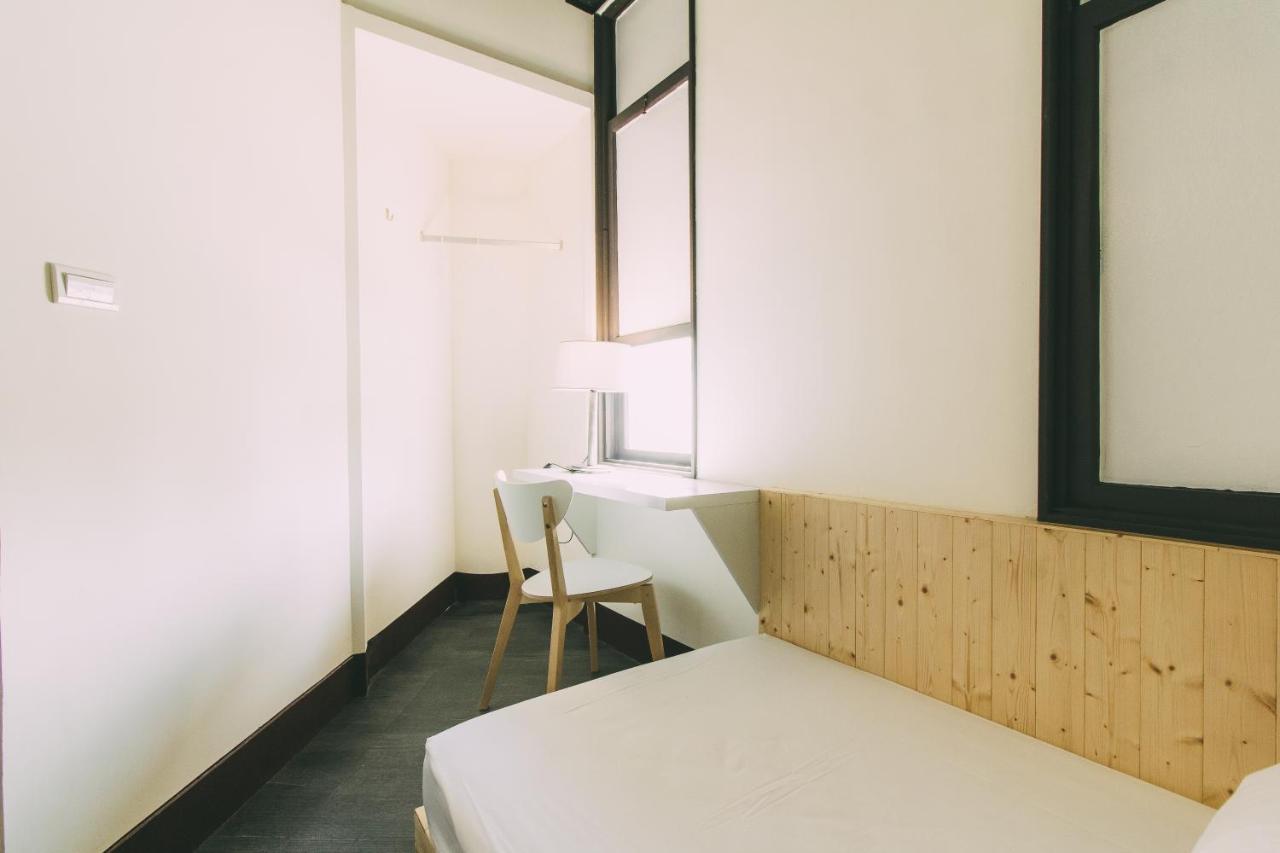 阿信輕旅 Appartement Tainan Buitenkant foto